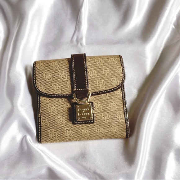 Dooney & Bourke Monogram Signature Key Lock Wallet